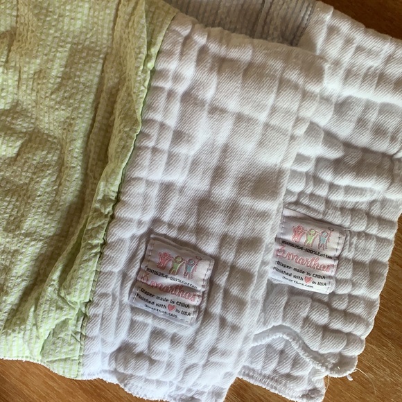 Burp Cloths 💚💙 - Picture 3 of 3